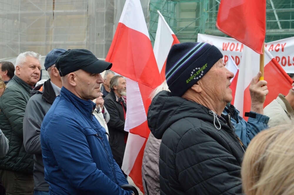 Wiec poparcia Karola Nawrockiego na nowosądeckim rynku. Przyjechał Daniel Nawrocki, syn kandydata na Prezydenta 