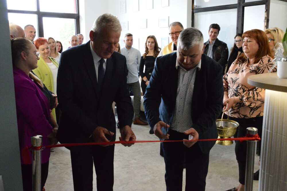 To coś więcej niż leczenie bólu zęba. Nowe centrum stomatologii na Sądecczyźnie. Pora na uśmiech!