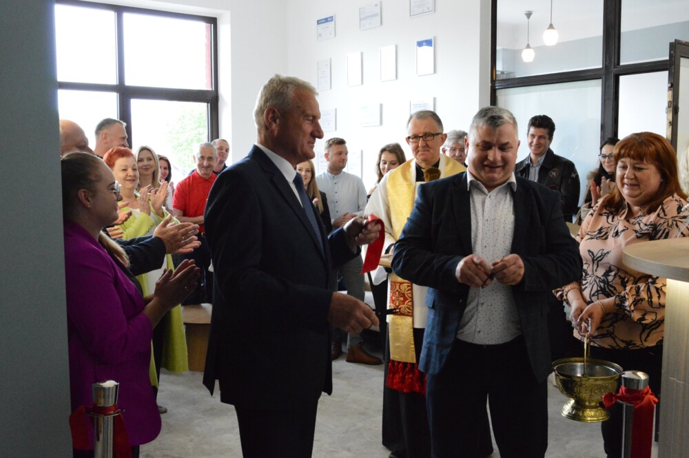 To coś więcej niż leczenie bólu zęba. Nowe centrum stomatologii na Sądecczyźnie. Pora na uśmiech!