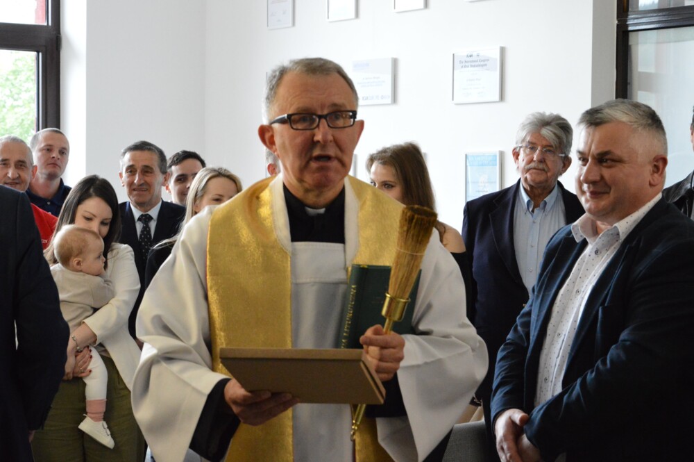 To coś więcej niż leczenie bólu zęba. Nowe centrum stomatologii na Sądecczyźnie. Pora na uśmiech!