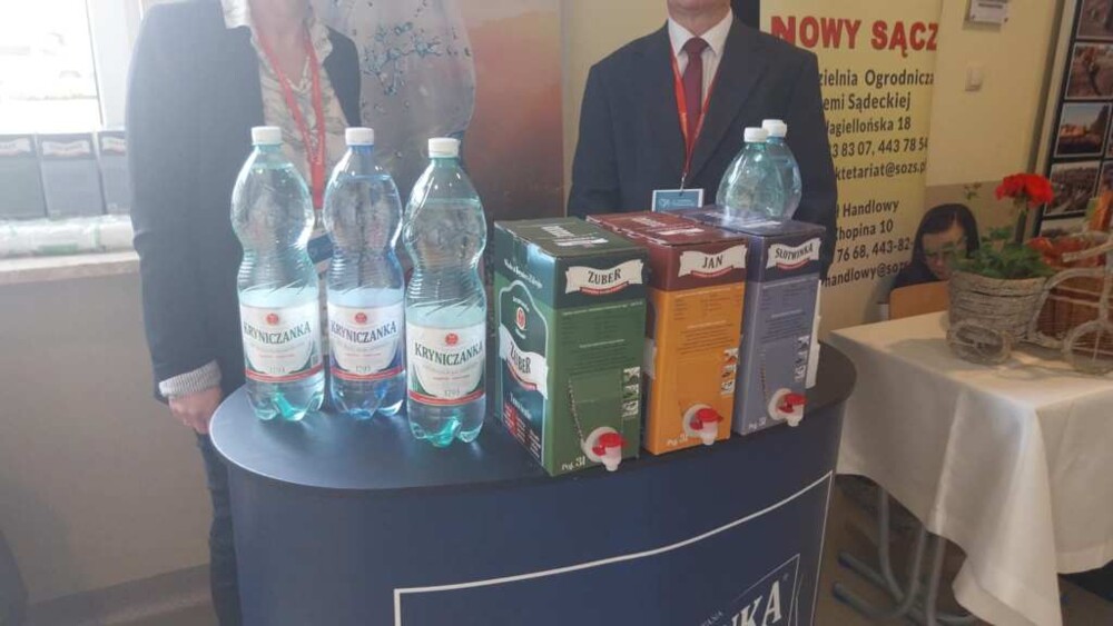 Seminarium „O zdrowiu Sądeczan” to także ciekawe stoiska. Zuber, test na depresję, amerykańskie olejki i maszyna Bemer