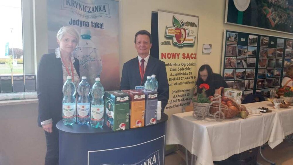 Seminarium „O zdrowiu Sądeczan” to także ciekawe stoiska. Zuber, test na depresję, amerykańskie olejki i maszyna Bemer