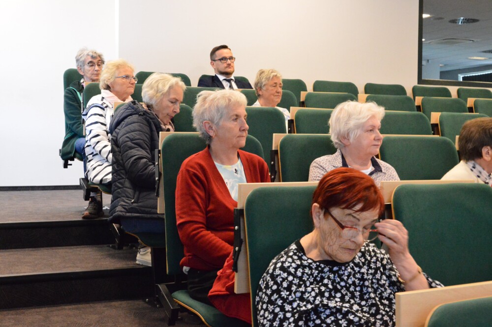 Już prawie co trzecia osoba w Polsce to senior. „Wszyscy mamy w interesie aktywizację osób starszych” 