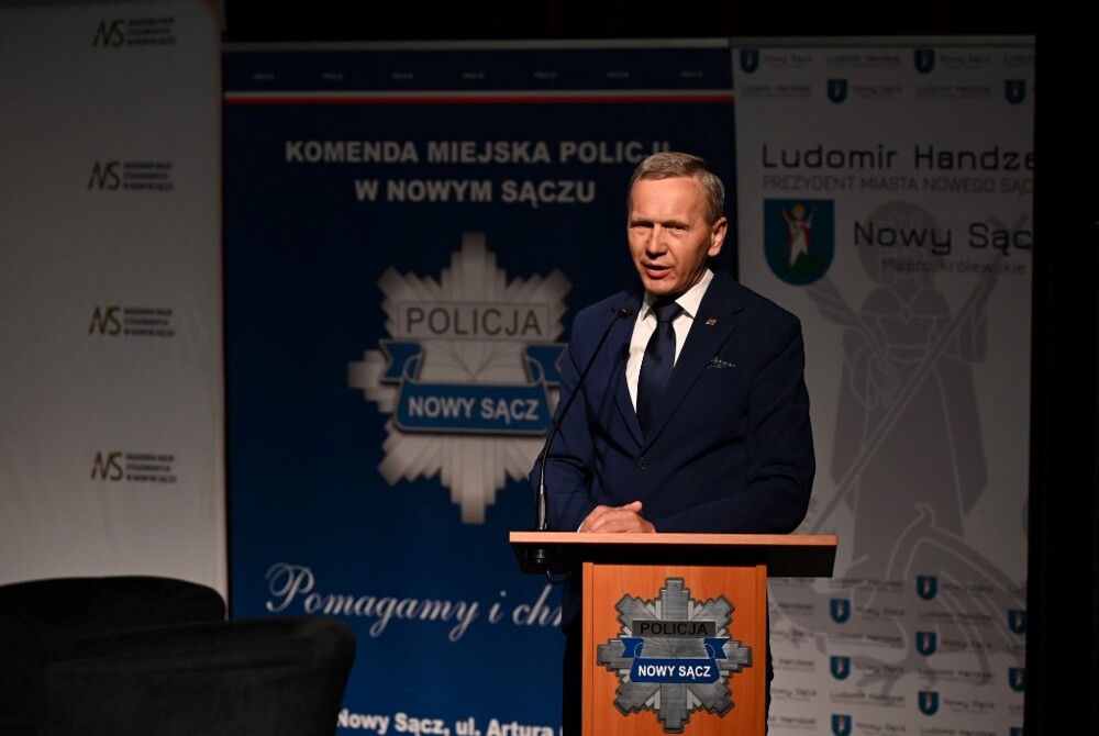 Od 100 lat kobiety służą w policji. W Nowym Sączu z tej okazji odbyła się międzynarodowa konferencja [ZDJĘCIA]