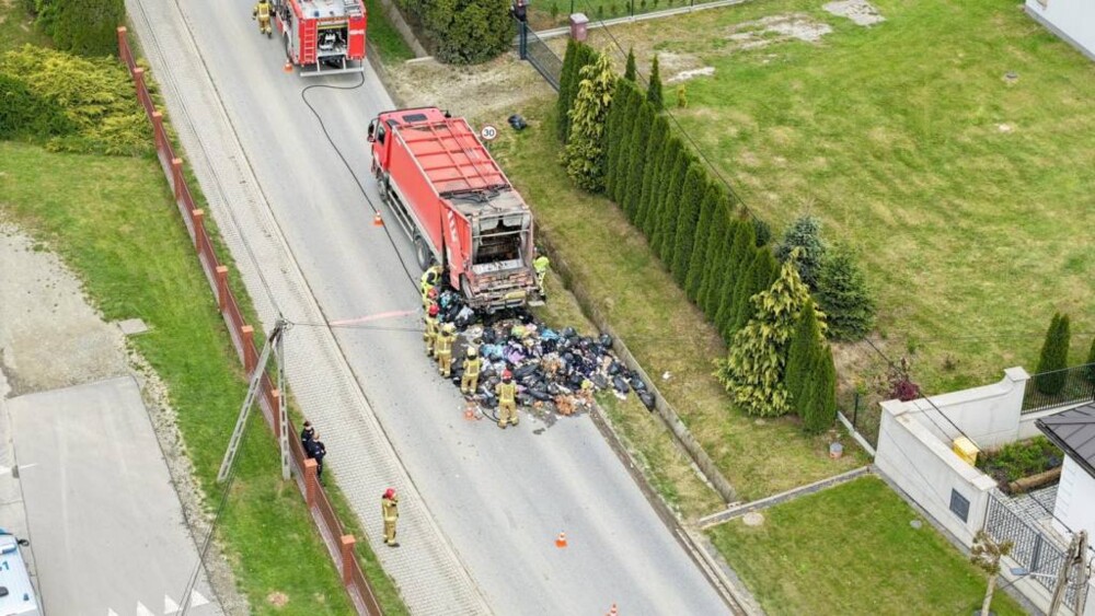Męcina. Mogło dojść do pożaru pojazdu. Szybka interwencja powstrzymała płomienie