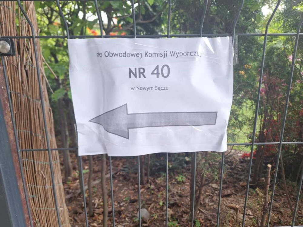 Wybory Prezydenta RP. Na osiedlu Wólki w Nowym Sączu pierwszy wyborca czekał przed lokalem wyborczym już po godz. 6.00