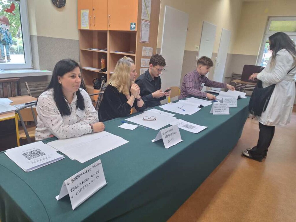 Wybory Prezydenta RP. Na osiedlu Wólki w Nowym Sączu pierwszy wyborca czekał przed lokalem wyborczym już po godz. 6.00