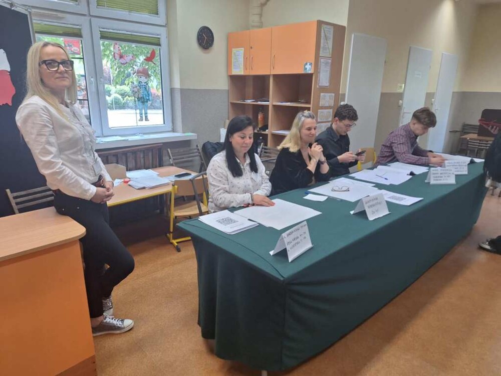 Wybory Prezydenta RP. Na osiedlu Wólki w Nowym Sączu pierwszy wyborca czekał przed lokalem wyborczym już po godz. 6.00