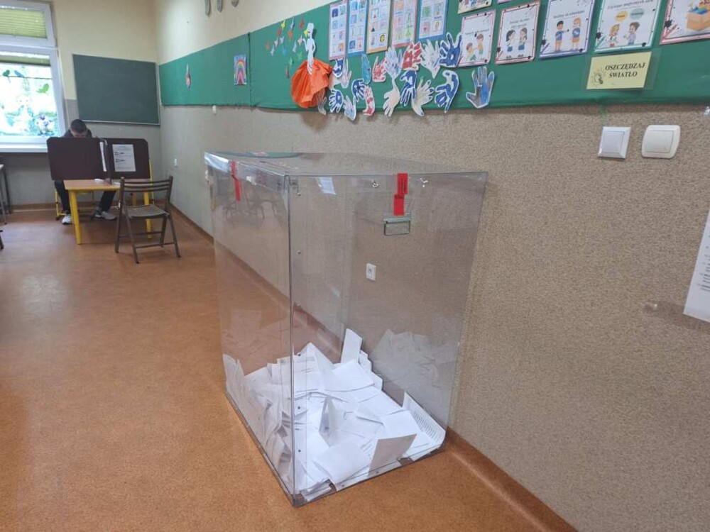 Wybory Prezydenta RP. Na osiedlu Wólki w Nowym Sączu pierwszy wyborca czekał przed lokalem wyborczym już po godz. 6.00