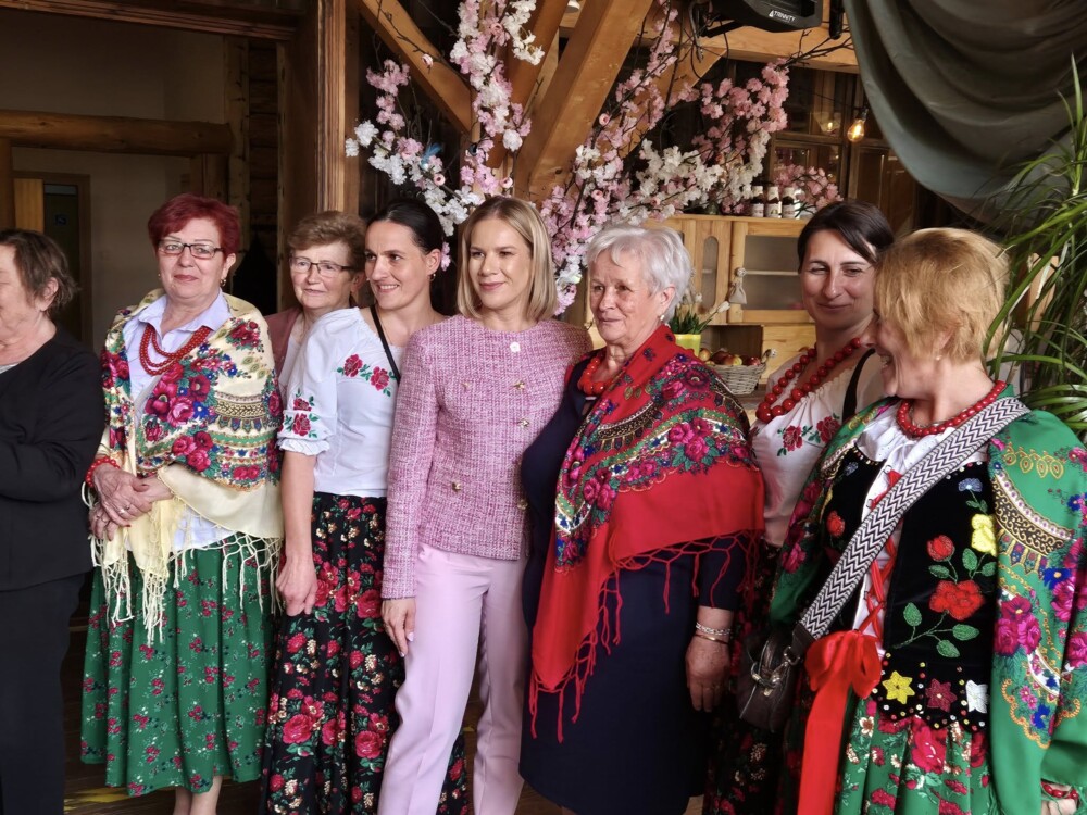 Marta Nawrocka wspiera męża w kampanii wyborczej. Przyjechała na Sądecczyznę [ZDJĘCIA]