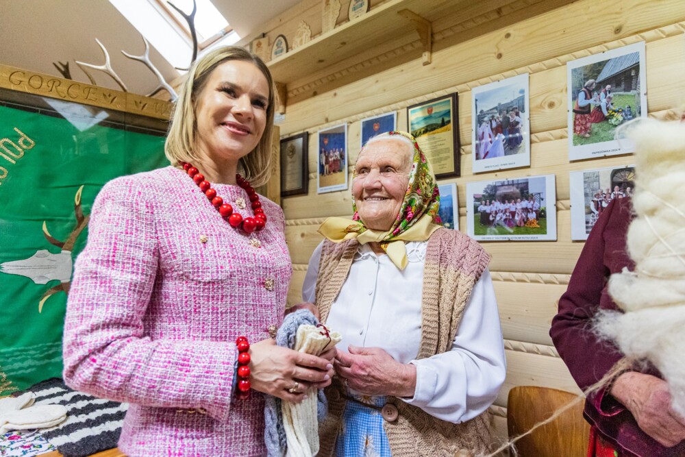 Marta Nawrocka wspiera męża w kampanii wyborczej. Przyjechała na Sądecczyznę [ZDJĘCIA]