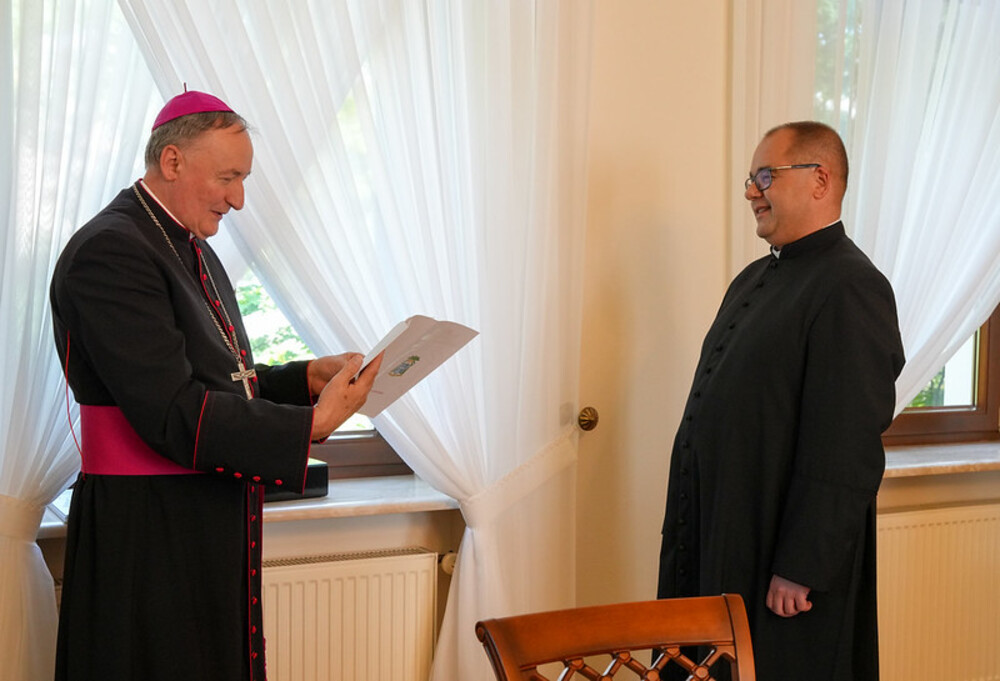 Wielkie zmiany w parafiach. Biskup Andrzej Jeż mianował nowych proboszczów [LISTA]