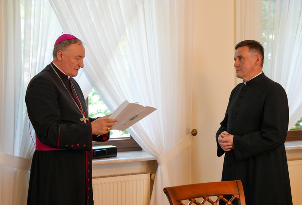 Wielkie zmiany w parafiach. Biskup Andrzej Jeż mianował nowych proboszczów [LISTA]