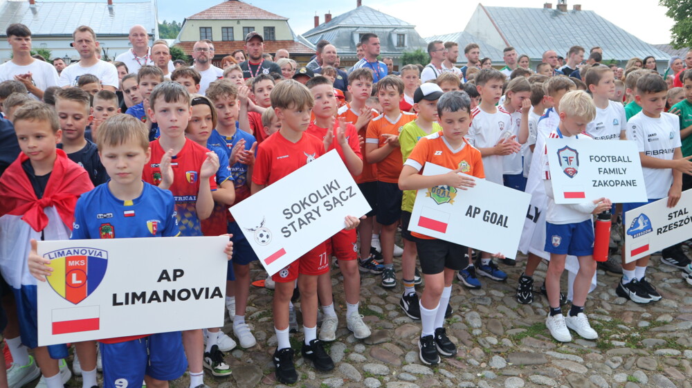 RemarLand Sokolik Cup rozpoczęty! Najlepszy kluby z Europy przyjechały do Starego Sącza [ZDJĘCIA]