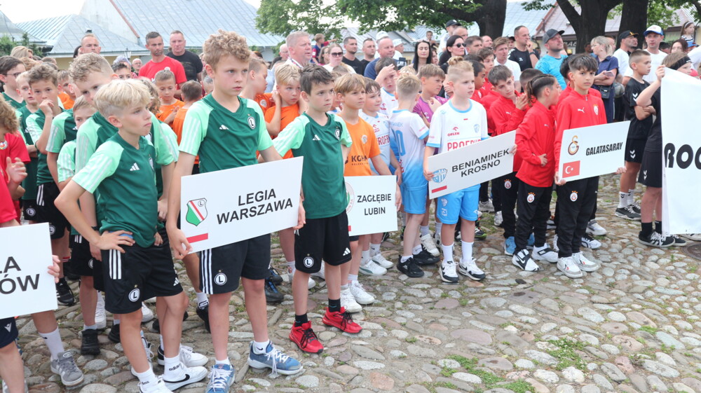 RemarLand Sokolik Cup rozpoczęty! Najlepszy kluby z Europy przyjechały do Starego Sącza [ZDJĘCIA]