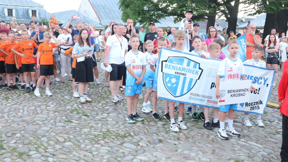 RemarLand Sokolik Cup rozpoczęty! Najlepszy kluby z Europy przyjechały do Starego Sącza [ZDJĘCIA]