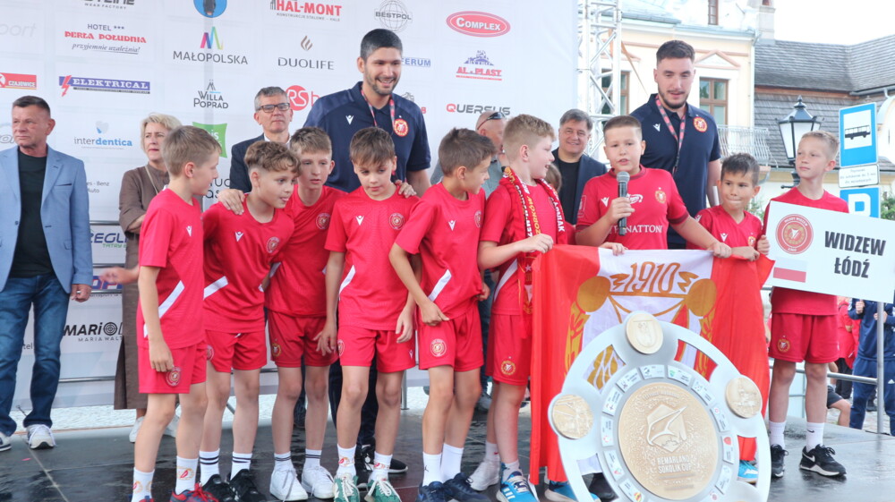 RemarLand Sokolik Cup rozpoczęty! Najlepszy kluby z Europy przyjechały do Starego Sącza [ZDJĘCIA]