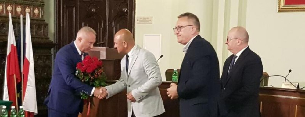 Prezydent Ludomir Handzel po raz pierwszy otrzymał wotum zaufania i absolutorium