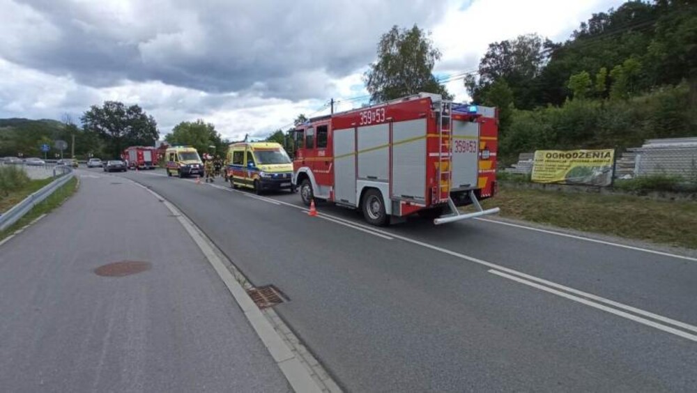 Wypadek w Barkowej-Posadowej. Po ciężko rannego motocyklistę przyleciał LPR