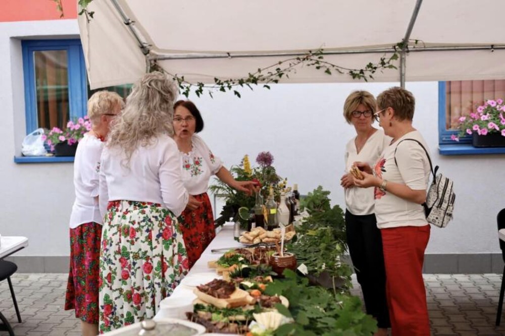 Stowarzyszenie „Mostki Razem” to KGW, które nie tylko gotuje, ale i wydaje książki