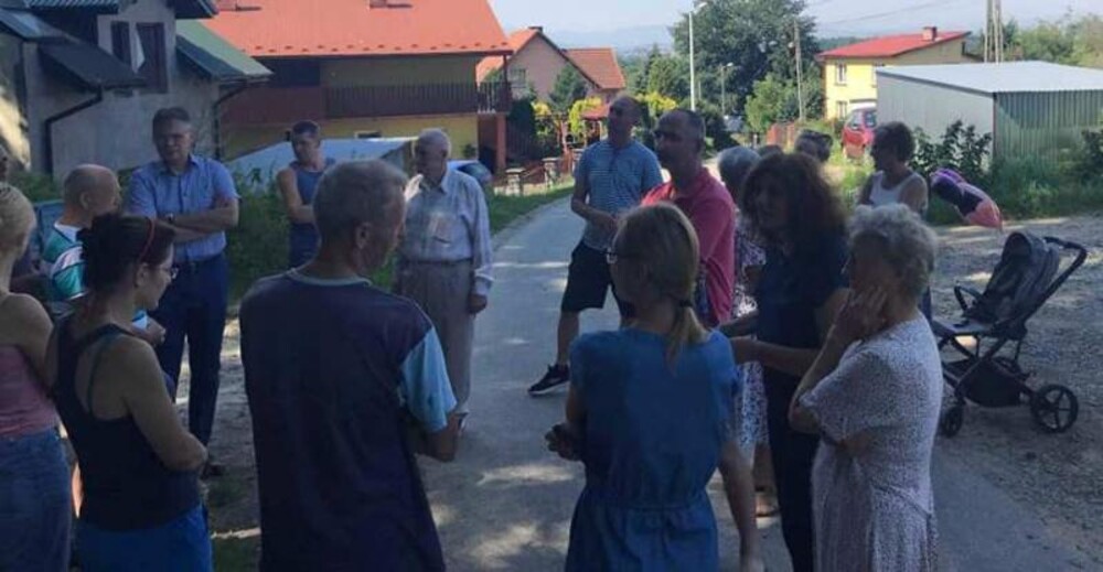 Demagogiczne hasła pod publiczkę. Kto wpuścił  Mularczykową w wodociągowy kanał