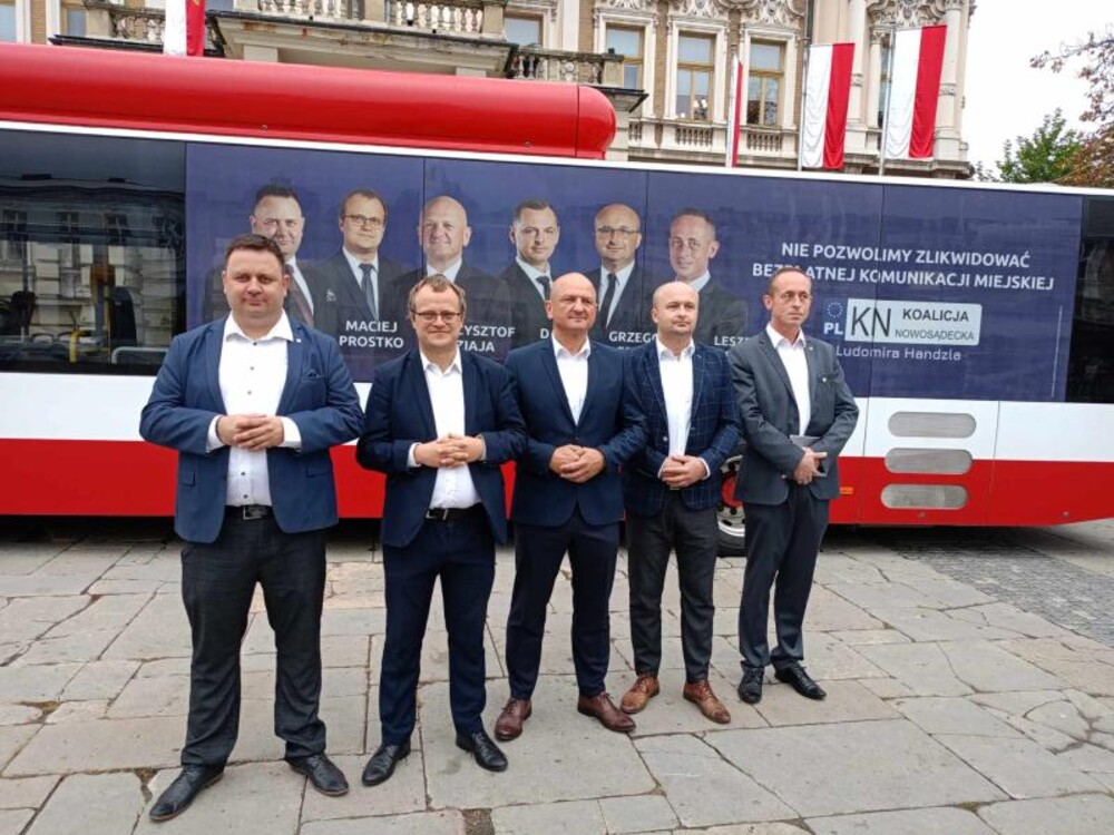 Pierwsza echa kampanii samorządowej w Nowym Sączu. Radni będą spoglądać z autobusu [WIDEO]