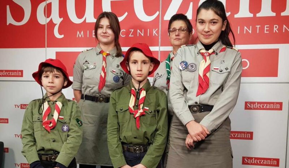 Betlejemskie Światło Pokoju płonie w redakcji „Sądeczanina” i siedzibie Fundacji Sądeckiej