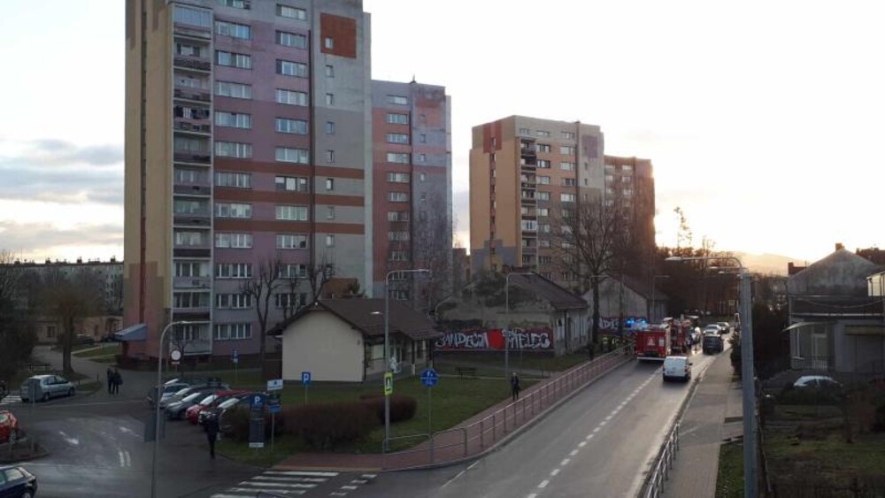 Z ostatniej chwili: Co się stało? Policja i straże pożarne na ul. Nawojowskiej