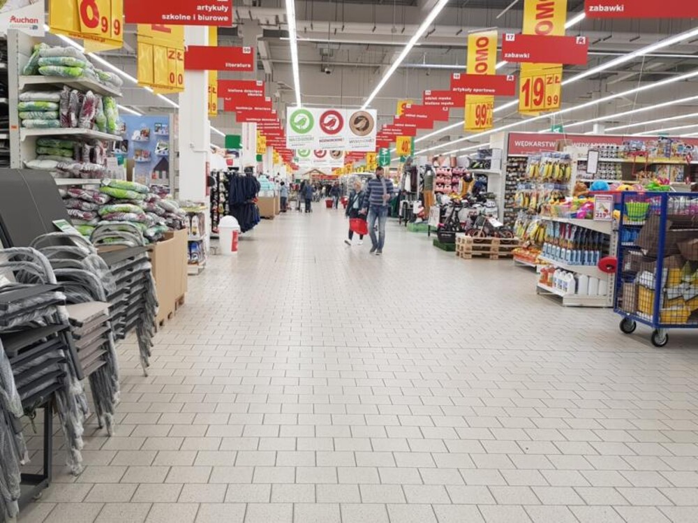 Dobre, uboczne skutki koronakryzysu. Najlepiej widać je w sklepach