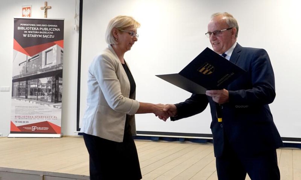 Sa najlepsi w pracy. Nagrody pieniężne dla sądeckich bibliotekarzy