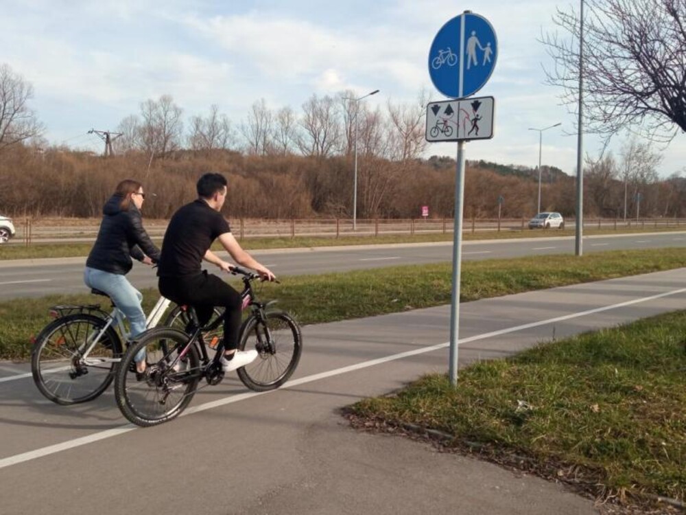 Znakomite informacje dla miłośników rowerów! Wybudują kolejne kilometry ścieżek