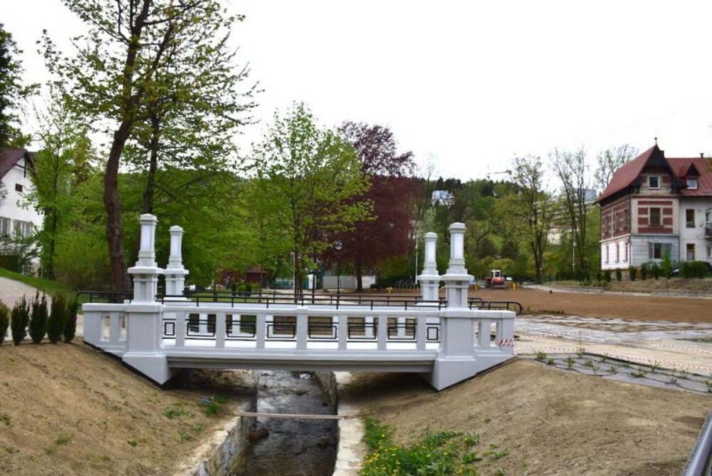 Czytaj też: Beton i kamienie. Tak budują nad Klimkówką turystyczny raj
