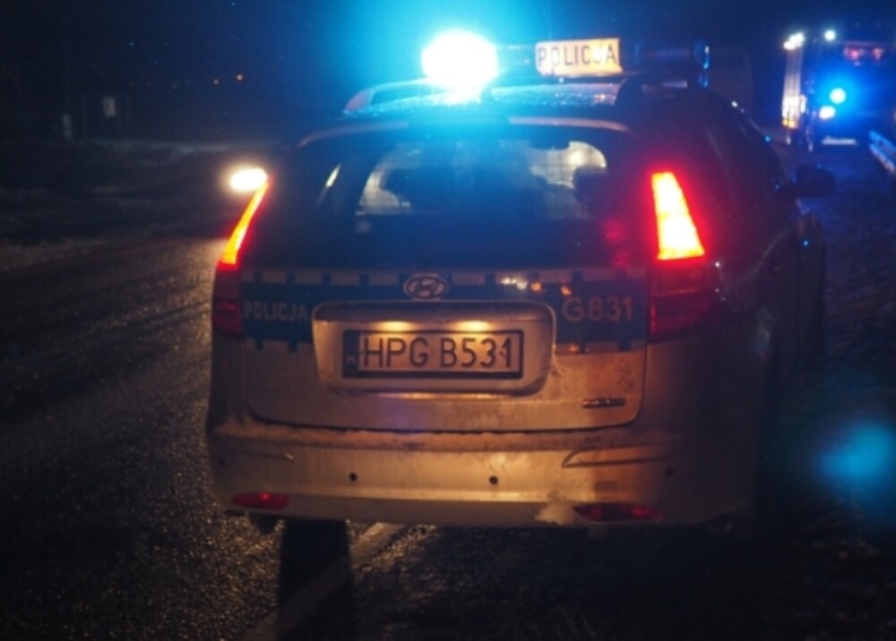 Tajemnicza śmierć na parkingu sądeckiej galerii handlowej. Nie żyje 51-latek