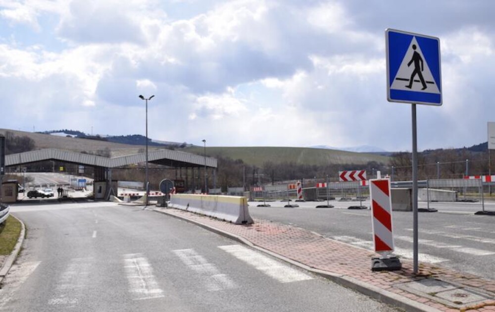 czytaj też:	Koszmarny finał niedzielnej przejażdżki. Nastolatek przeszarżował na motocyklu	