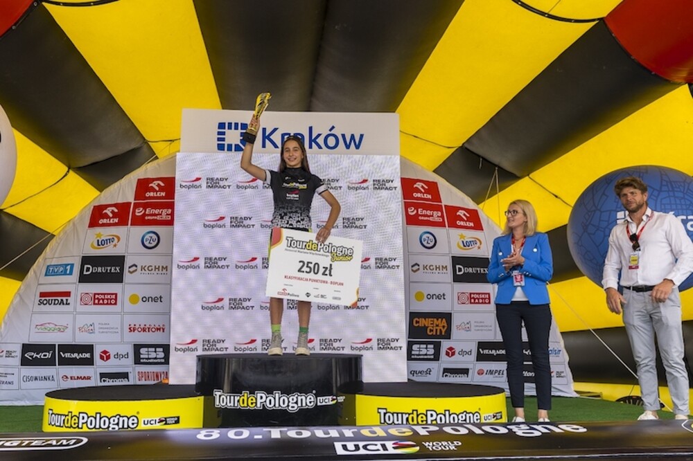 Magda z Powrożnika nie dała sobie odebrać żółtej koszulki liderki. Wygrała wszystkie etapy Tour de Pologne Junior 2023