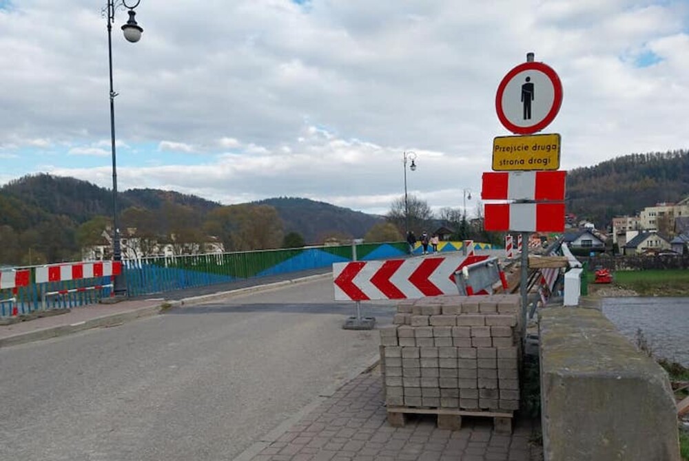 Most w Alei Zdrojowej na Popradzie w Muszynie nadal w remoncie