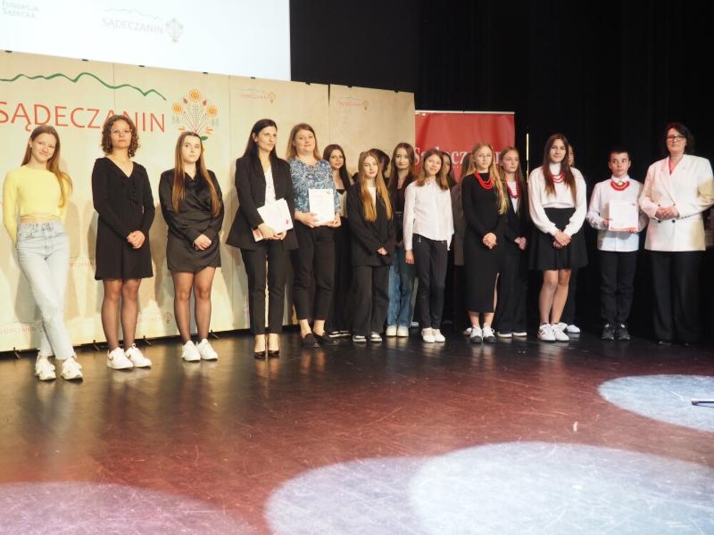 Wolontariusze akcji Serce-Sercu spotkali się w Nowym Sączu. Były podziękowania i pamiątkowe dyplomy