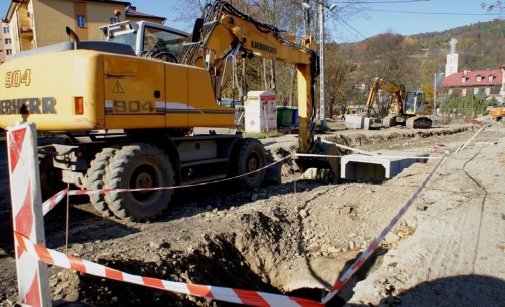 Gdzie przebudują drogi mosty i chodniki. Miliony idą na inwestycje w powiecie