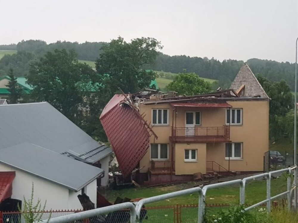 Przez trąbę powietrzną i grad wielkości jajka Korzenna dostała po kieszeni