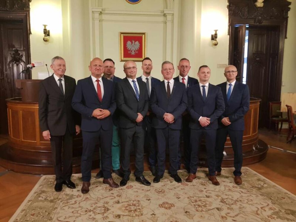 Utworzył się klub Koalicja Nowosądecka Ludomira Handzla w Radzie Miasta Nowego Sącza. Kto został przewodniczącym?