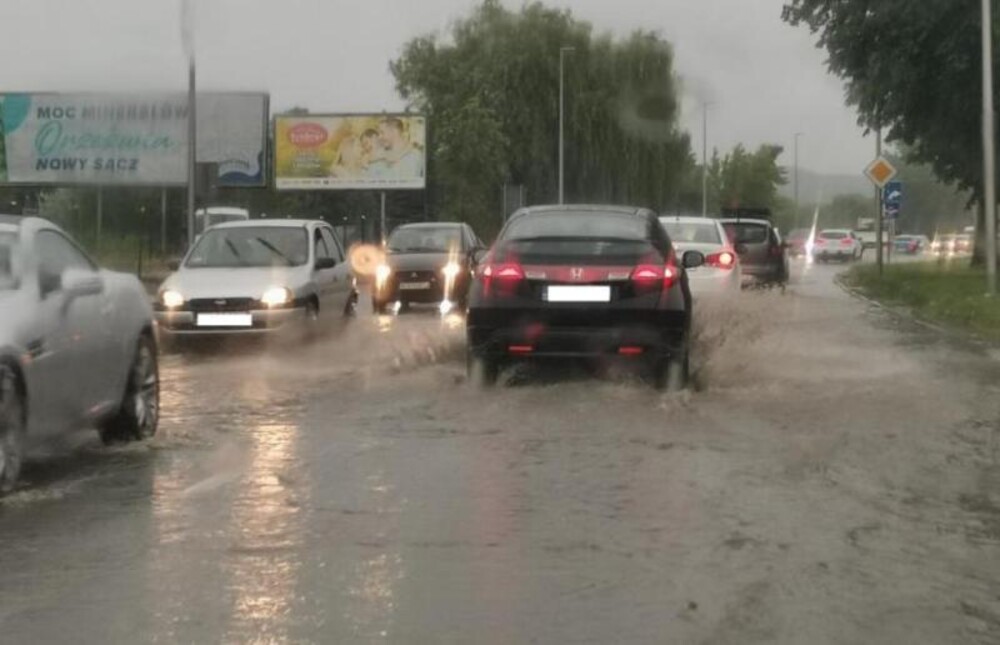 Gdzie jest burza. Synoptycy dziś też wydali pogodowe alerty dla Nowego Sącza