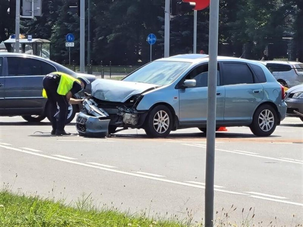 RODO a praca dziennikarza. Po co zamazywać tablice rejestracyjne na zdjęciach?