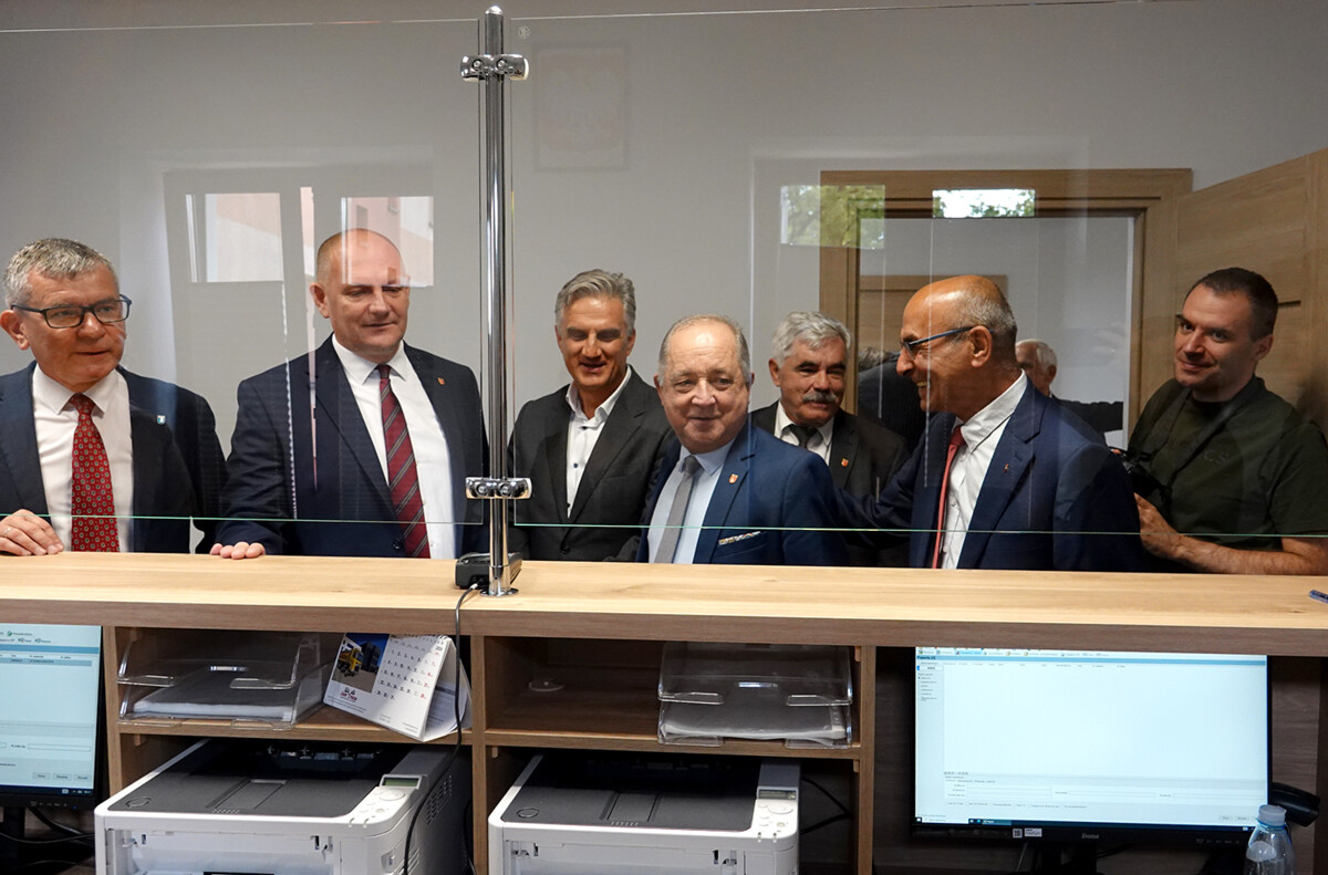 Wreszcie znikną kolejki. Powiat nowosądecki otworzył filię wydziału komunikacji 
