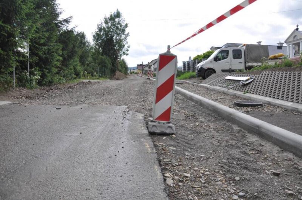 Chełmiec: oświetlenie i remonty dróg, chodniki, mosty a nawet obwodnica w planach już na 2025 rok