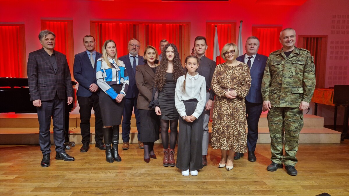 Młodzi śpiewają dla Polski. X Gorlicki Konkurs Pieśni Patriotycznej [ZDJĘCIA]