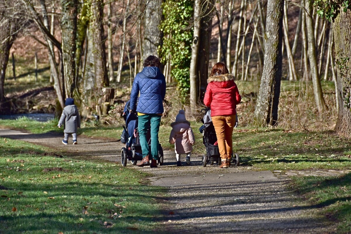 Zwolnienie matek z podatku skuteczniejsze niż 800+? Polska może podążyć śladami Węgier
