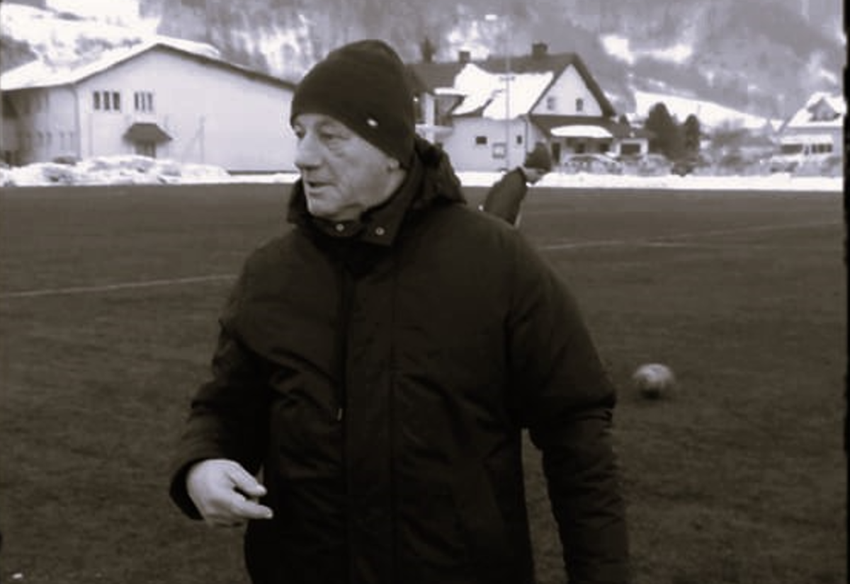 Sądecka piłka nożna w żałobie. Nie żyje znany trener i legendarny zawodnik Sandecji