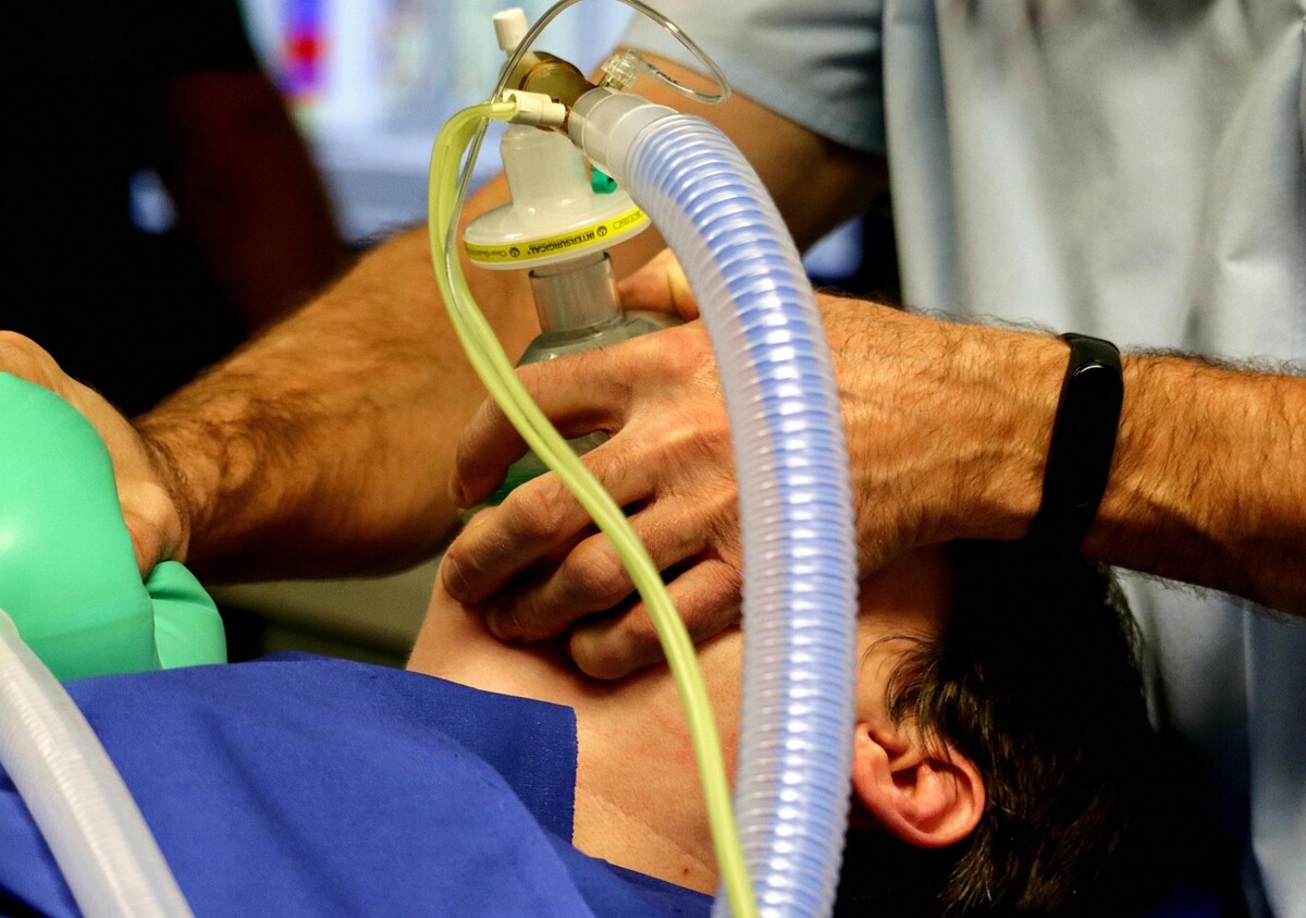 Na granicy życia i śmierci, snu i jawy. Anestezjologia i intensywna terapia: odpowiedzialna i coraz bardziej bezpieczna