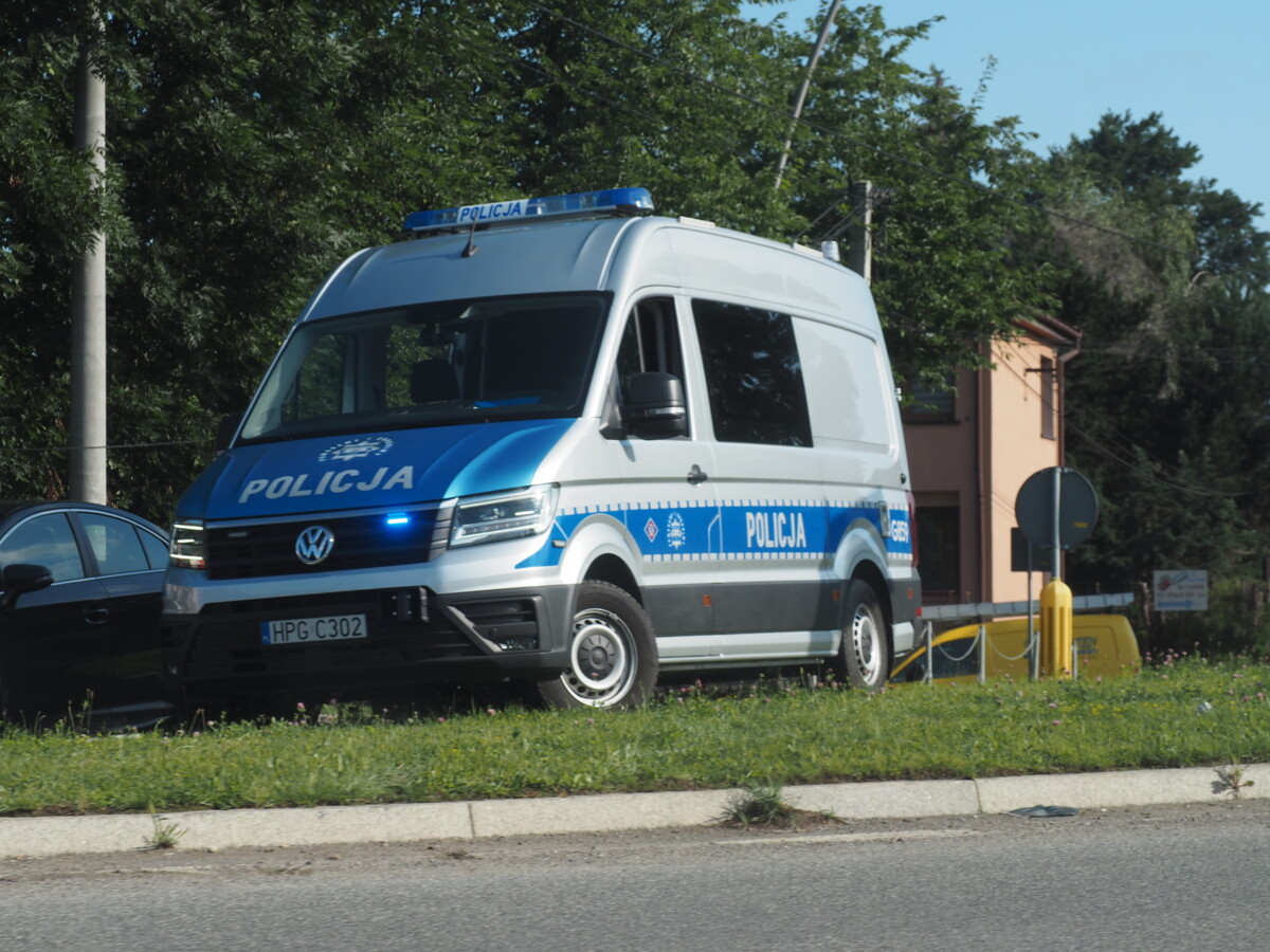Groźny wypadek w Nowym Sączu. Mężczyzna stracił kontrolę nad motocyklem i doszło do nieszczęścia 